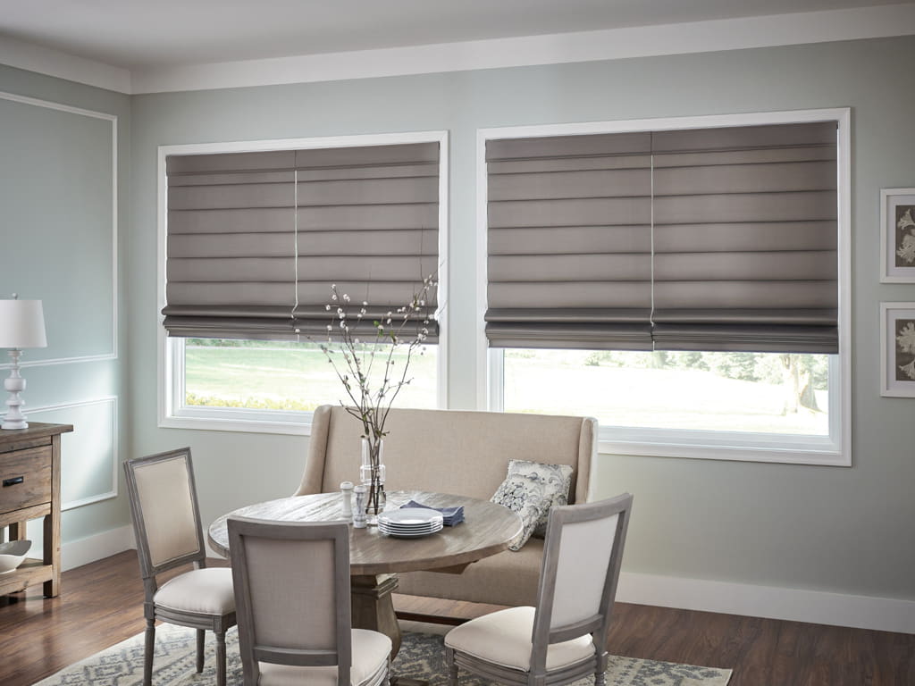 Custom Roman blinds for home decor in dubai – Light control and privacy