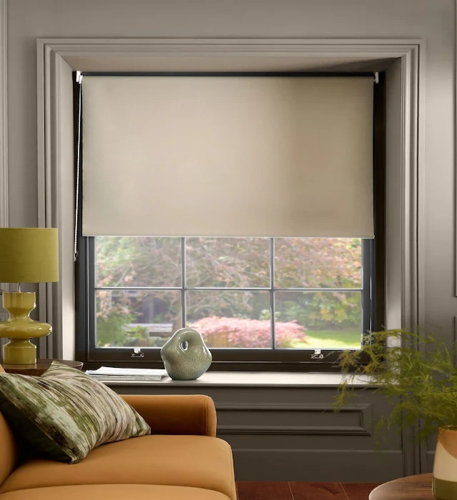 Ready-made blackout roller blind in natural color